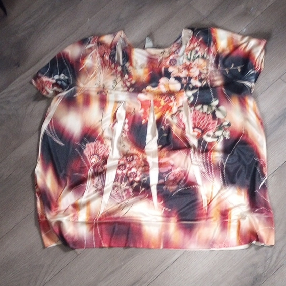 Floral Patterned Women's Top